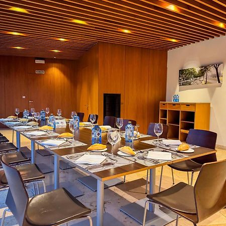 Hotel Jardines De Uleta Suites Витория-Гастейс Екстериор снимка