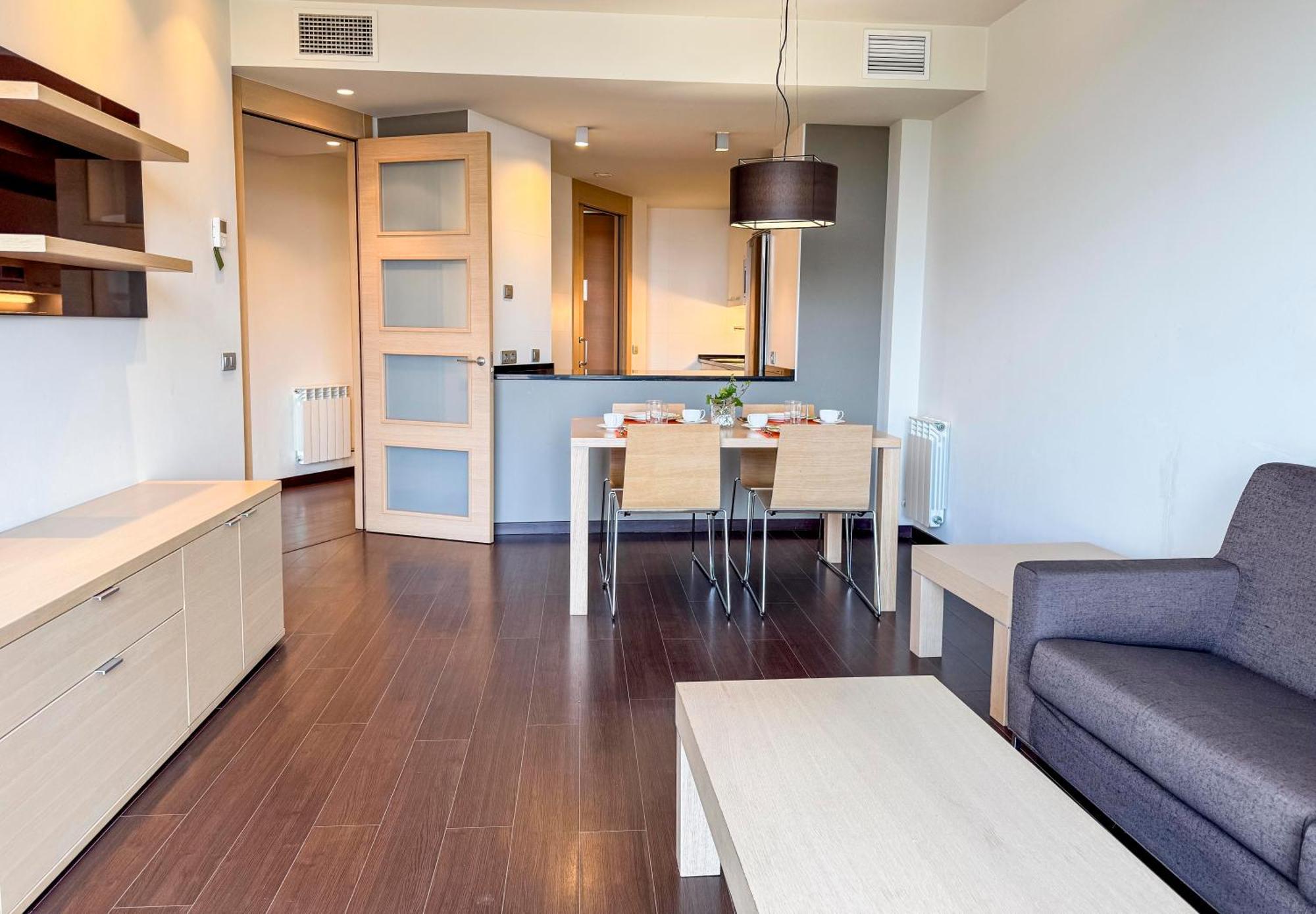 Hotel Jardines De Uleta Suites Витория-Гастейс Екстериор снимка